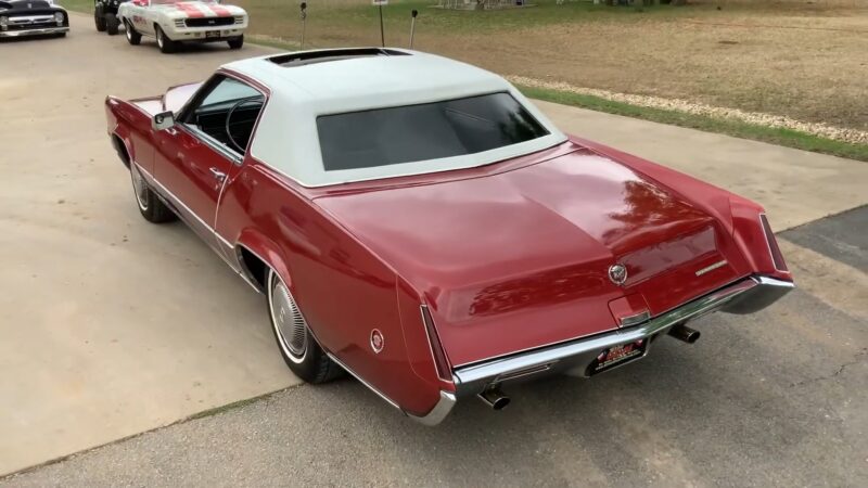 1970 Cadillac with sunroof